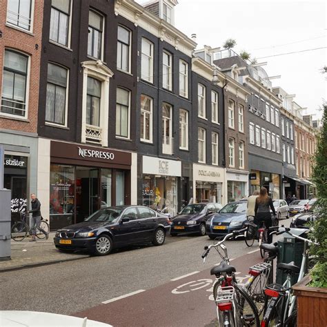 hooftstraat amsterdam.